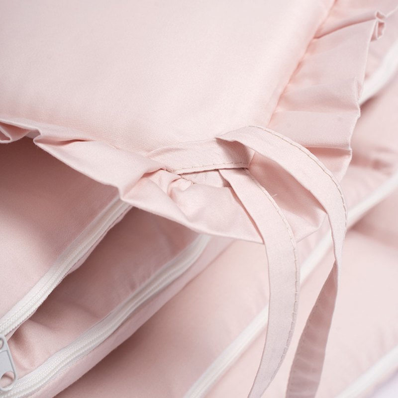 Защита для детской кроватки бампер универсальный Perina Lovely Dream розовый